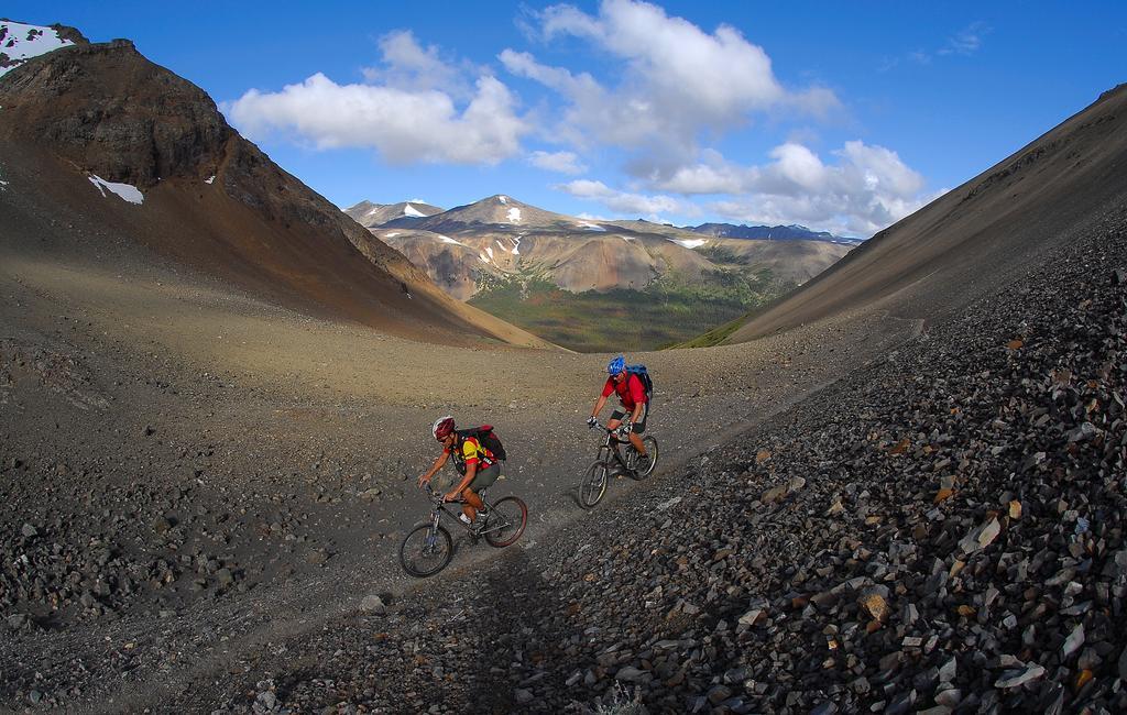 Tyax Lodge & Heliskiing Gold Bridge Екстер'єр фото