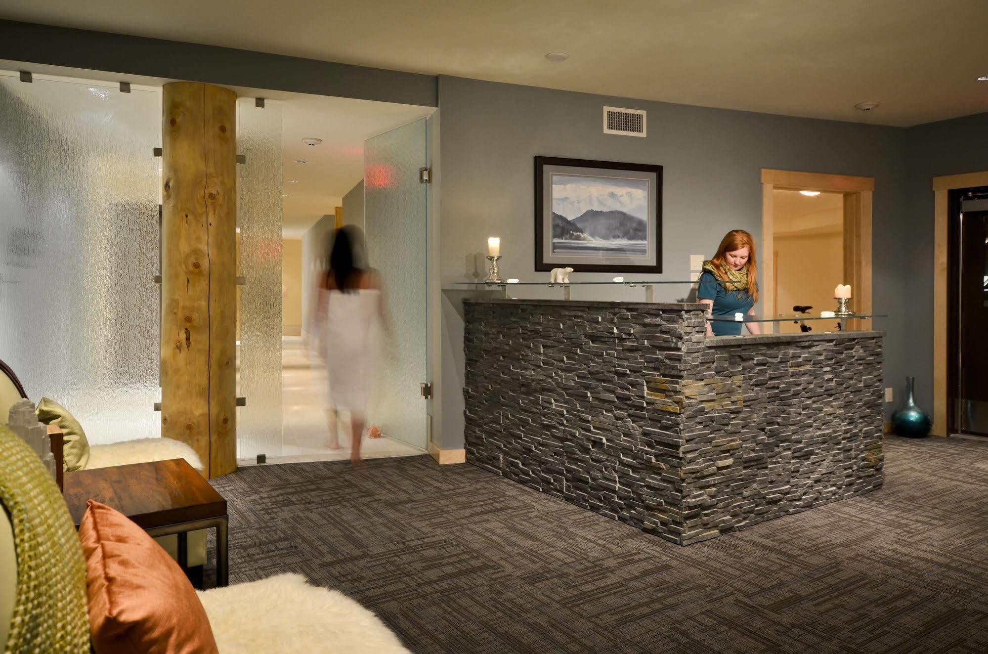 Tyax Lodge & Heliskiing Gold Bridge Екстер'єр фото